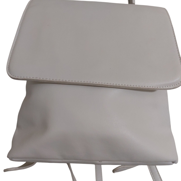 Forever 21 Soft Gray Backpack - Picture 3 of 6